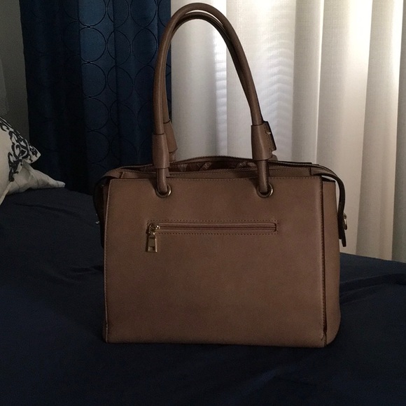 TAN/KHAKI COLOR SHOULDER BAG - Picture 2 of 8